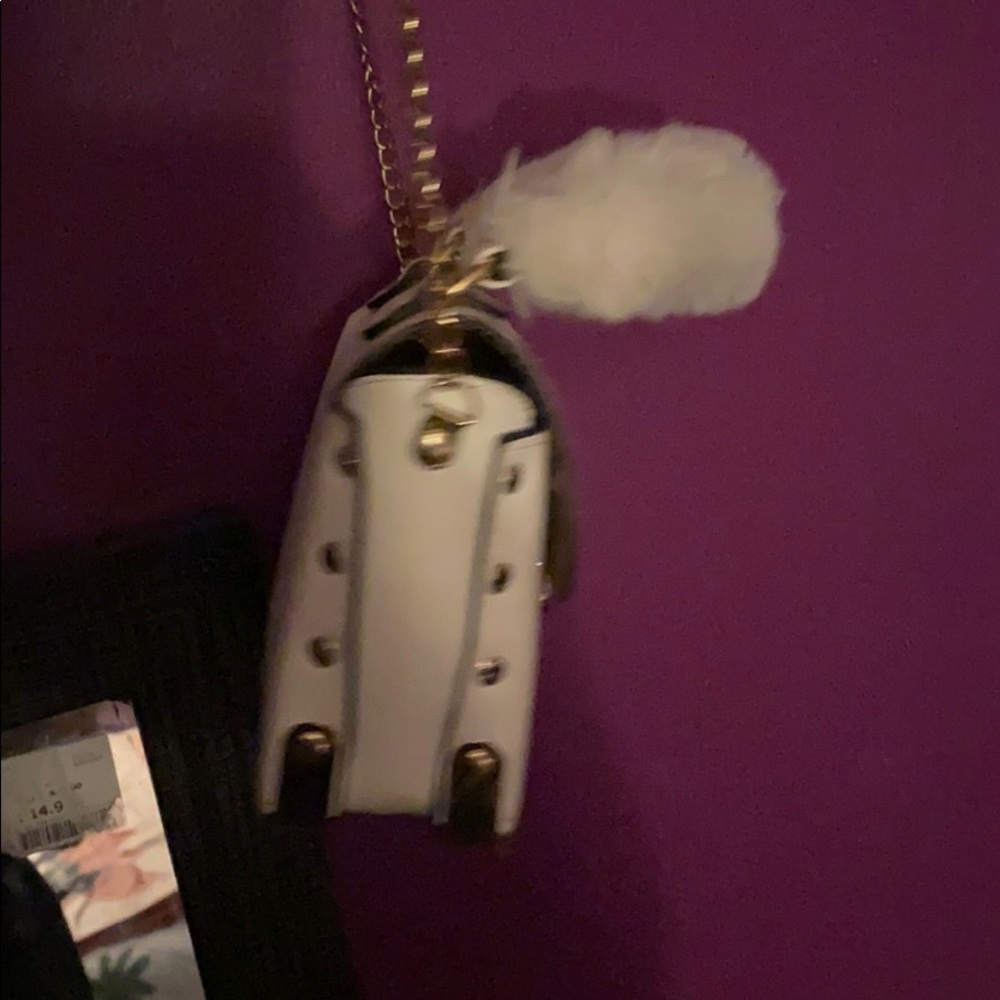 Purse - Picture 2 of 6